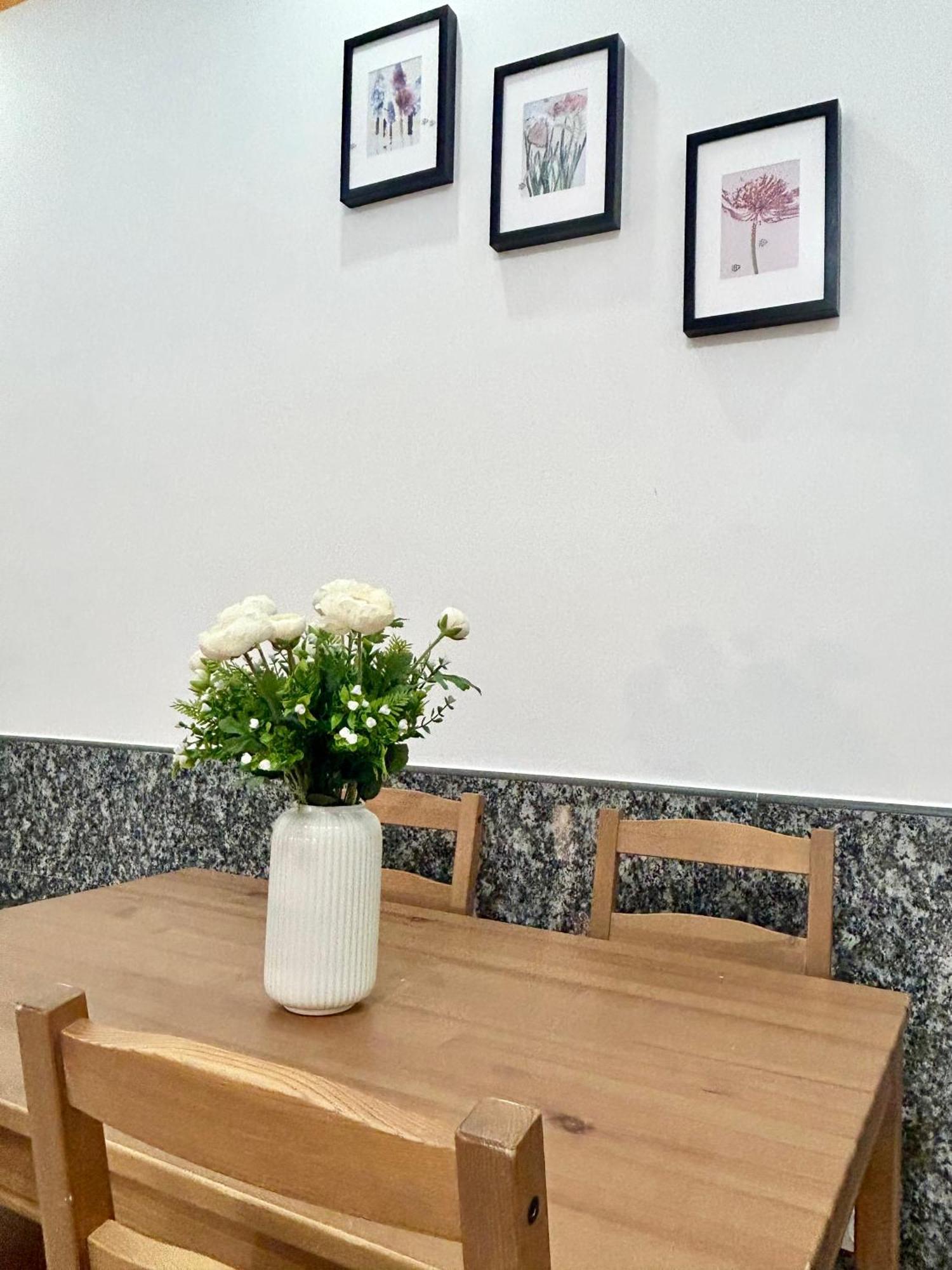 Modern Spacious Apartment In Center 布拉格 外观 照片